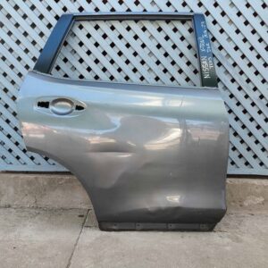 Puerta trasera derecha Nissan Xtrail 2016 - 2023