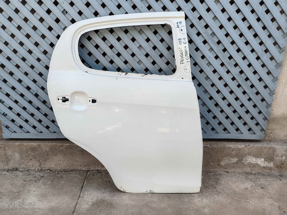 Puerta trasera derecha Peugeot 108 2016 - 2018