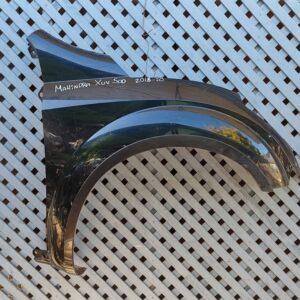 Tapabarro derecho Mahindra XUV 500 2016 - 2020