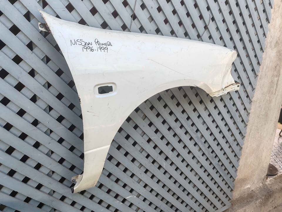 Tapabarro derecho Nissan Primera 1996 - 1999 - Imagen 3