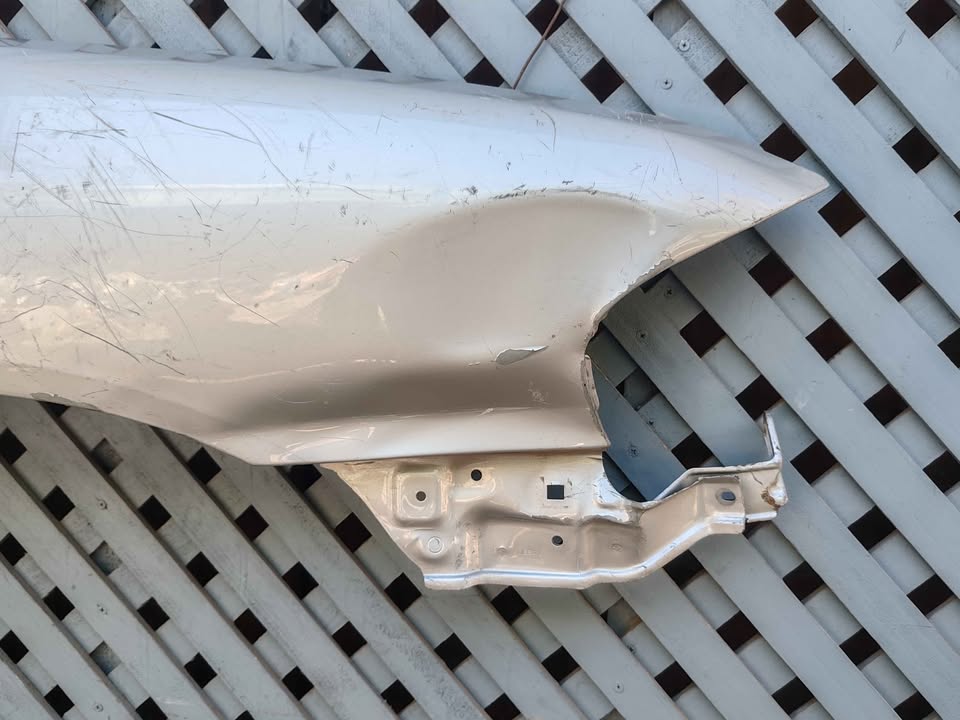 Tapabarro derecho Nissan Sentra 2001 - 2006 - Imagen 4