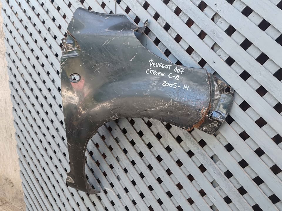 Tapabarro derecho Peugeot 107 y Citroen C1 2005 - 2014 - Imagen 3