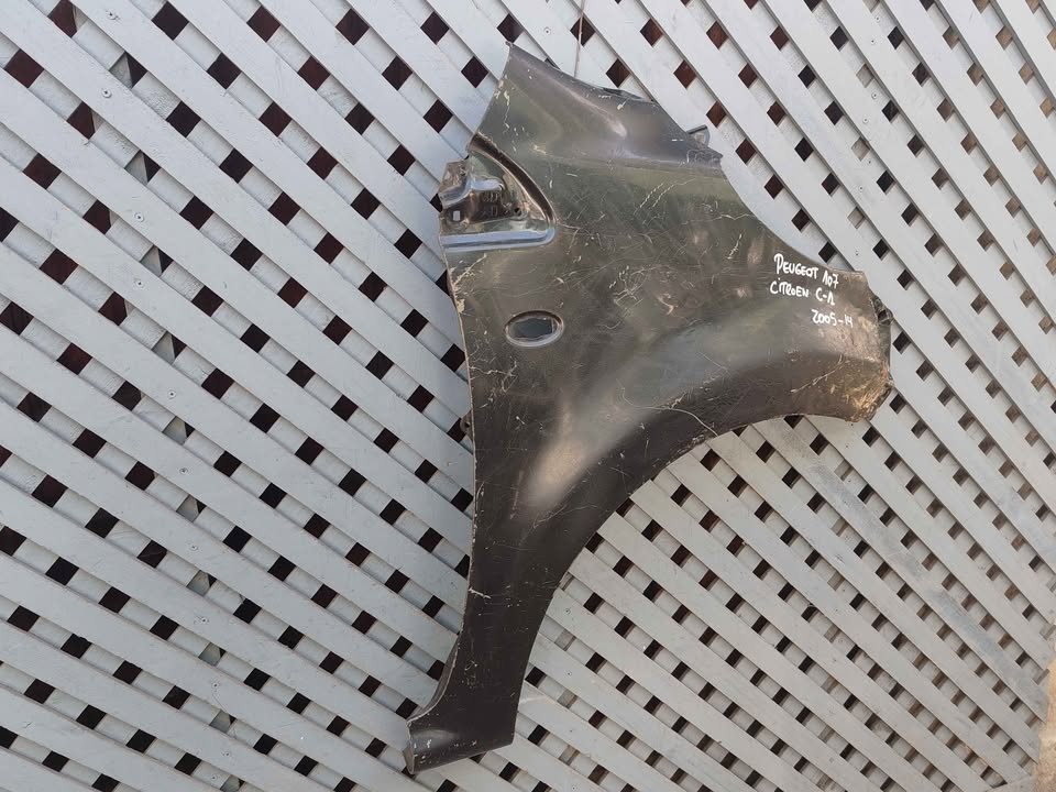 Tapabarro derecho Peugeot 107 y Citroen C1 2005 - 2014 - Imagen 5