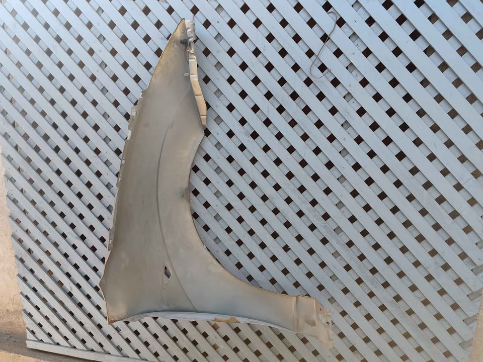 Tapabarro izquierdo Ford Focus 1999 - 2005 - Imagen 7