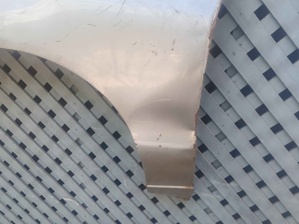 Tapabarro izquierdo Hyundai Accent 1996 - 1999 - Imagen 5