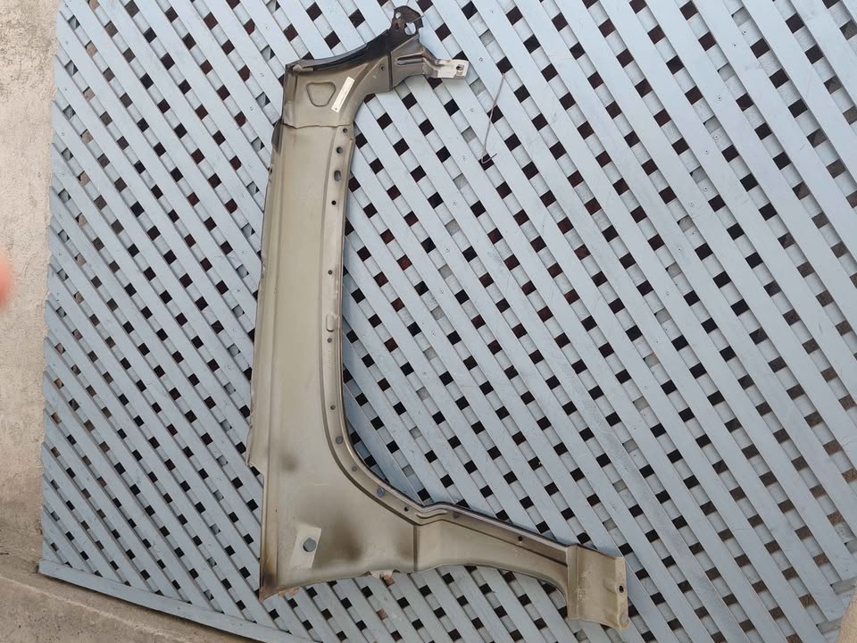 Tapabarro izquierdo Jeep Liberty 2005 - 2007 - Imagen 7