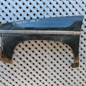 Tapabarro izquierdo Nissan D21 1998 - 2010