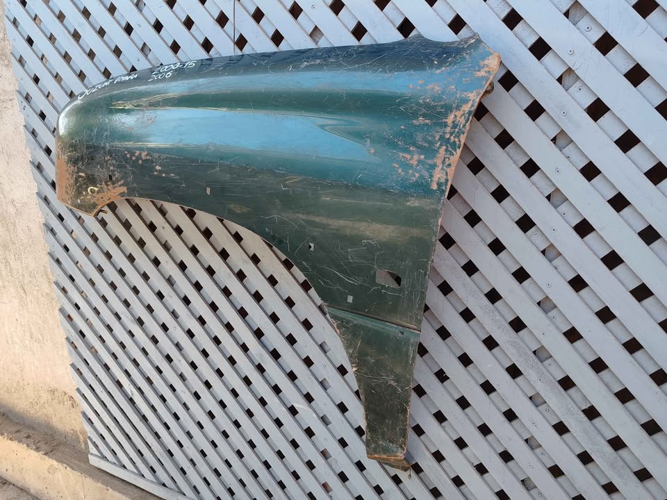 Tapabarro izquierdo Suzuki Vitara 2000 - 2006 - Imagen 4