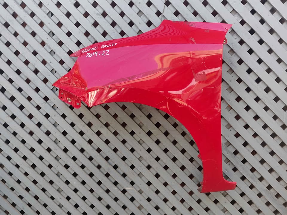 Tapabarro izquierdo Suzuki swift 2019 - 2022