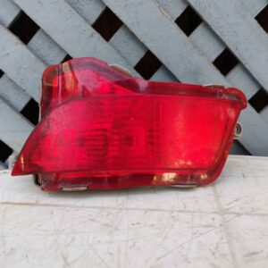 Mica de parachoque trasero izquierdo Toyota Yaris Sport 2015 - 2017