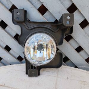 Neblinero derecho Mahindra Pick-Up 2019 - 2024 (II)