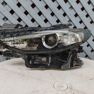 Óptico izquierdo Mazda 3 2021 - 2023