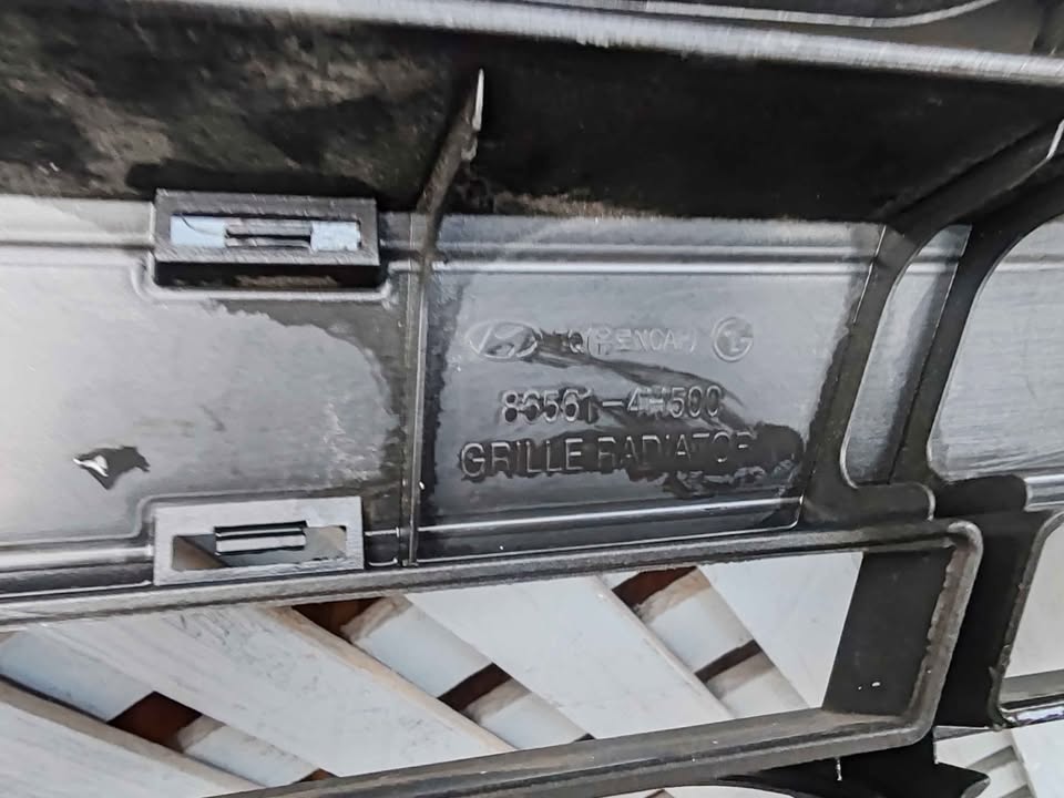 Máscara Hyundai H1 2016 - 2018 - Imagen 5