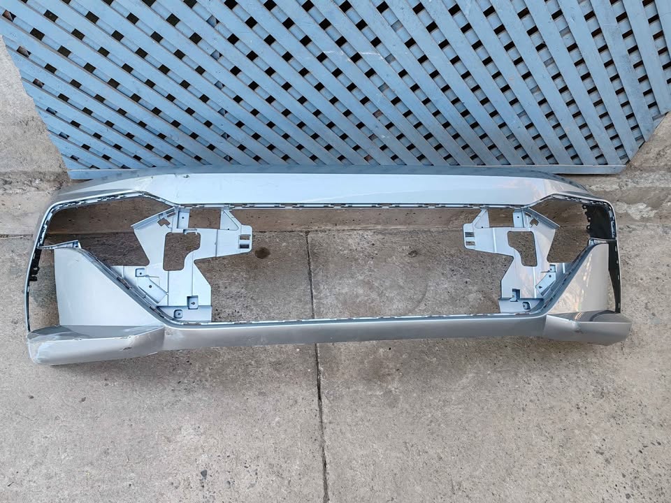 Parachoque delantero Hyundai Accent 2024 - 2026