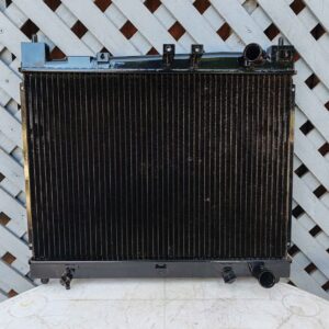 Radiador de agua Toyota Yaris 2000 - 2015