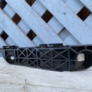 Mensula delantera izquierda RAV4 2006 - 2012
