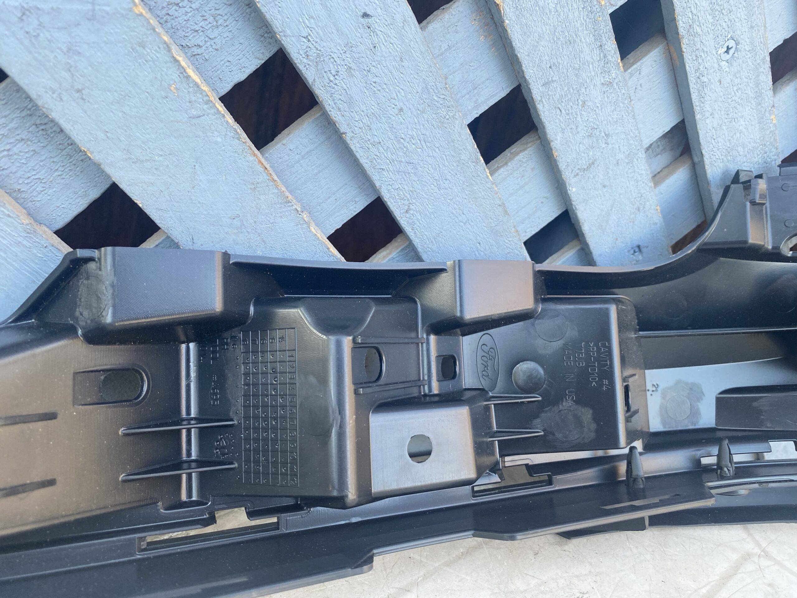 Mensula delantera derecha Ford F150 2016 - 2018 - Imagen 4