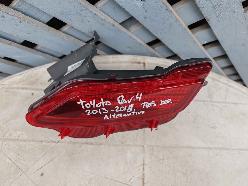 Mica de parachoque trasero derecho Toyota Rav4 2013 - 2016 - Imagen 2