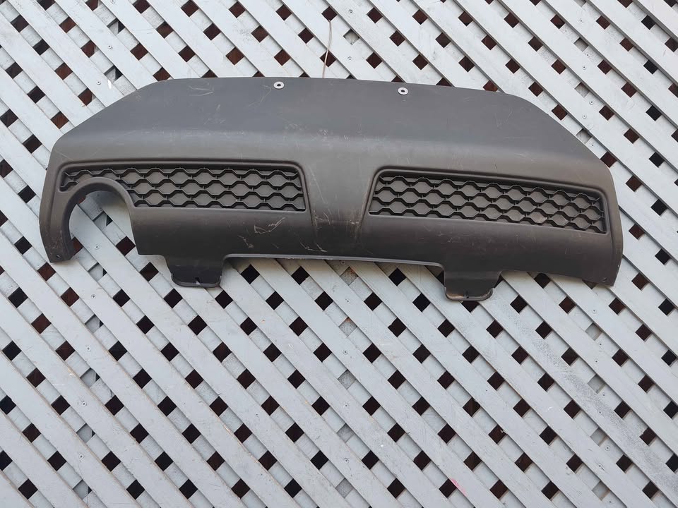 Moldura de parachoque trasero MG 3 2012 - 2015