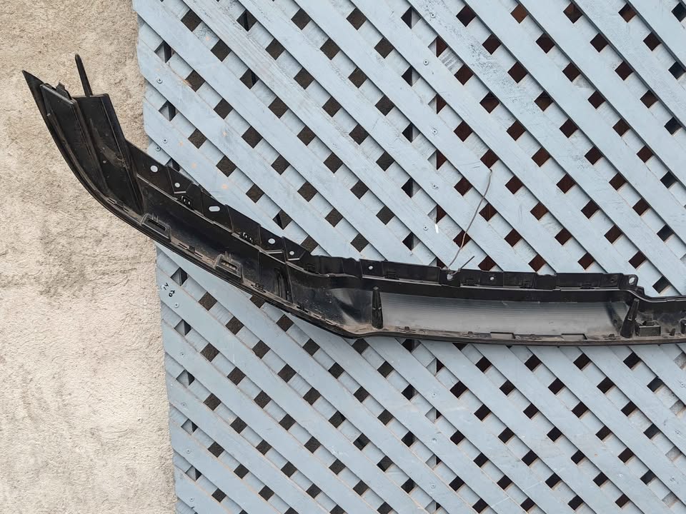 Moldura superior de máscara Dodge RAM 1500 2019 - 2026 - Imagen 5