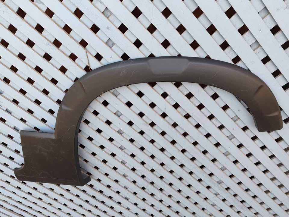 Moldura trasera izquierda Peugeot Rifter 2019 - 2025 - Imagen 4
