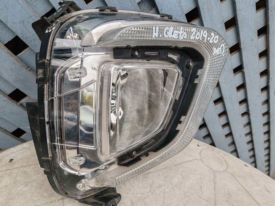 Neblinero derecho Hyundai Creta 2019 - 2020 - Imagen 2