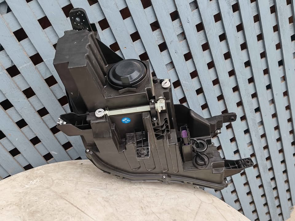 Óptico izquierdo MG HS led 2020 - 2023 - Imagen 6