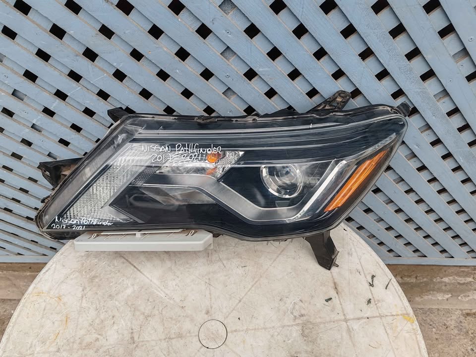 Óptico izquierdo Nissan Pathfinder 2017 - 2021 - Imagen 4