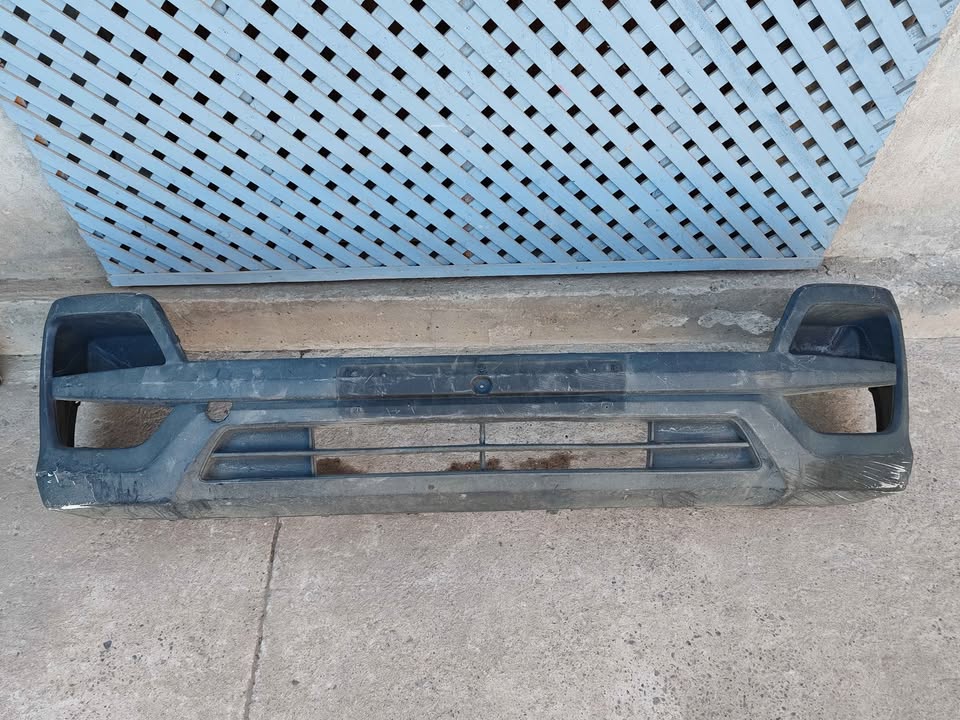 Parachoque delantero Hyundai H350 2015 - 2022