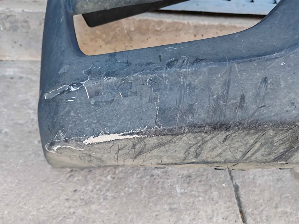 Parachoque delantero Hyundai H350 2015 - 2022 - Imagen 3
