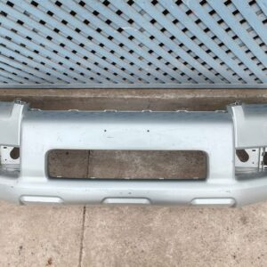 Parachoque delantero Toyota 4runner SR5 2010 - 2011