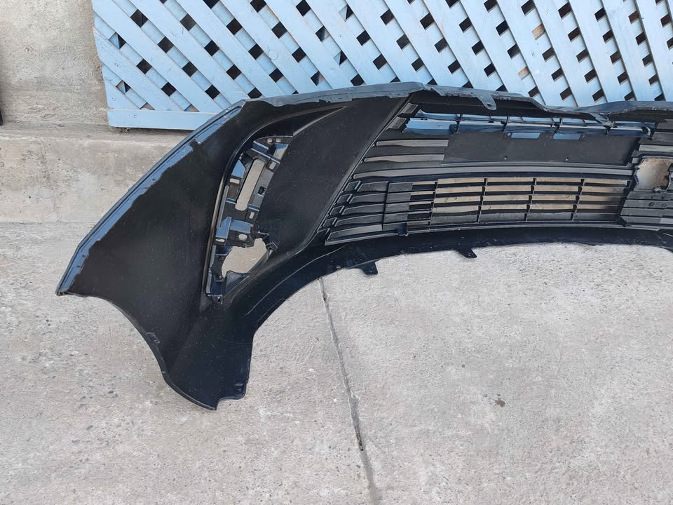 Parachoque delantero Toyota Yaris sedan 2022 - 2023 - Imagen 4