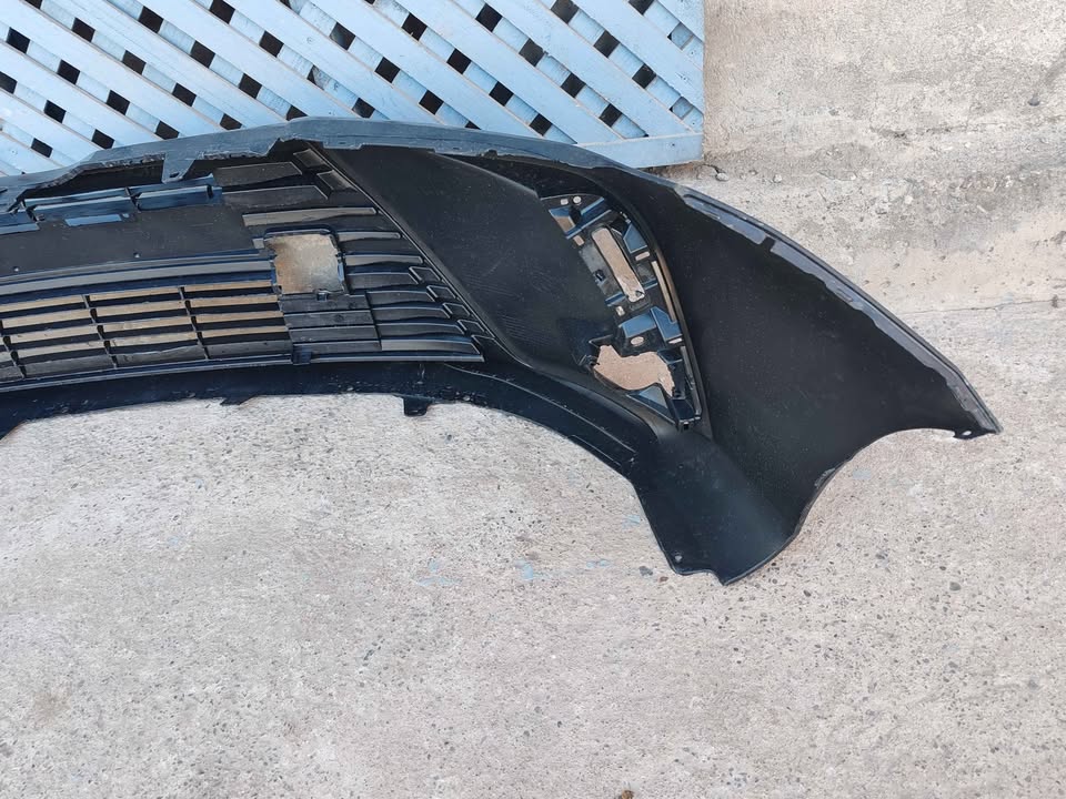 Parachoque delantero Toyota Yaris sedan 2022 - 2023 - Imagen 5