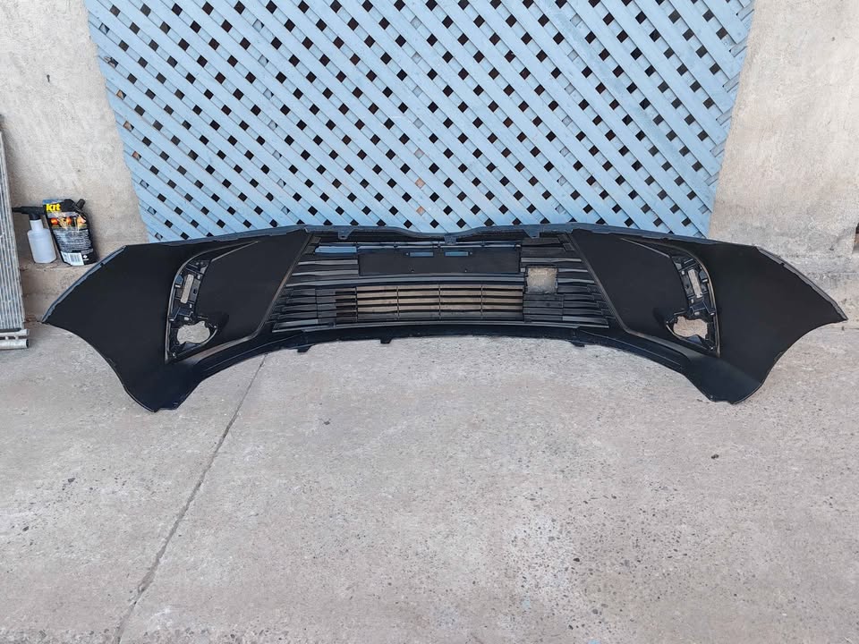Parachoque delantero Toyota Yaris sedan 2022 - 2023 - Imagen 6