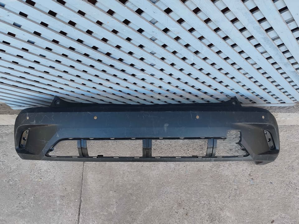 Parachoque trasero Toyota Corolla Cross 2021 - 2025 (II)