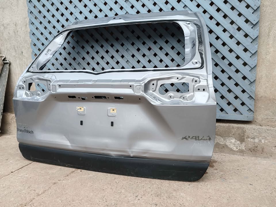 Portalón Toyota RAV4 2019 - 2025 - Imagen 4