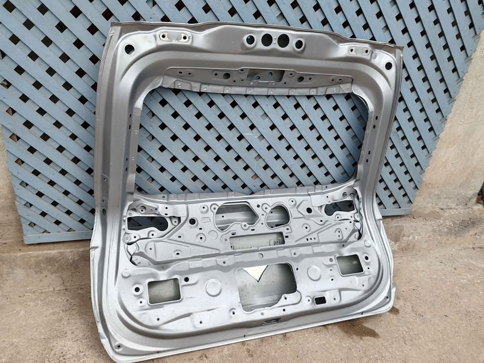 Portalón Toyota RAV4 2019 - 2025 - Imagen 8