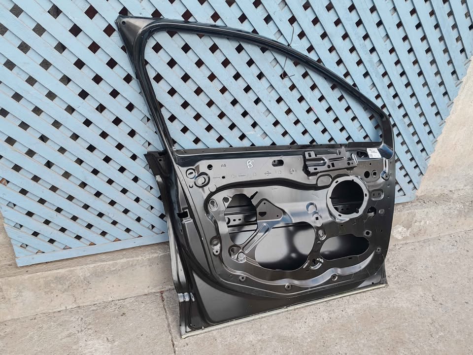 Puerta delantera izquierda Citroen C4 2012 - 2016 - Imagen 5