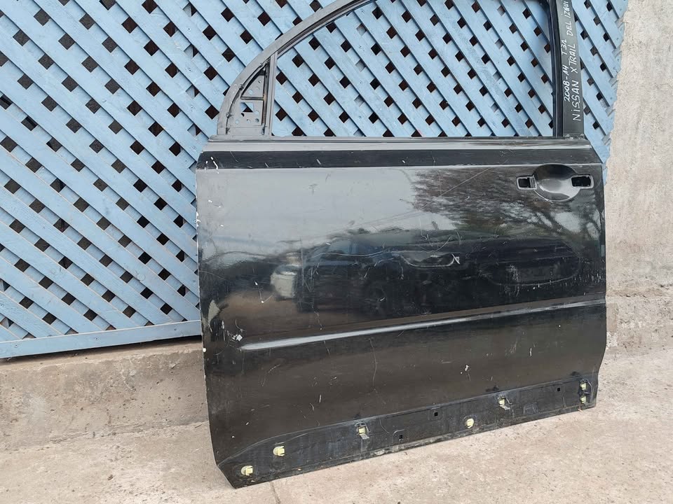Puerta delantera izquierda Nissan Xtrail T31 2009 - 2014 - Imagen 4