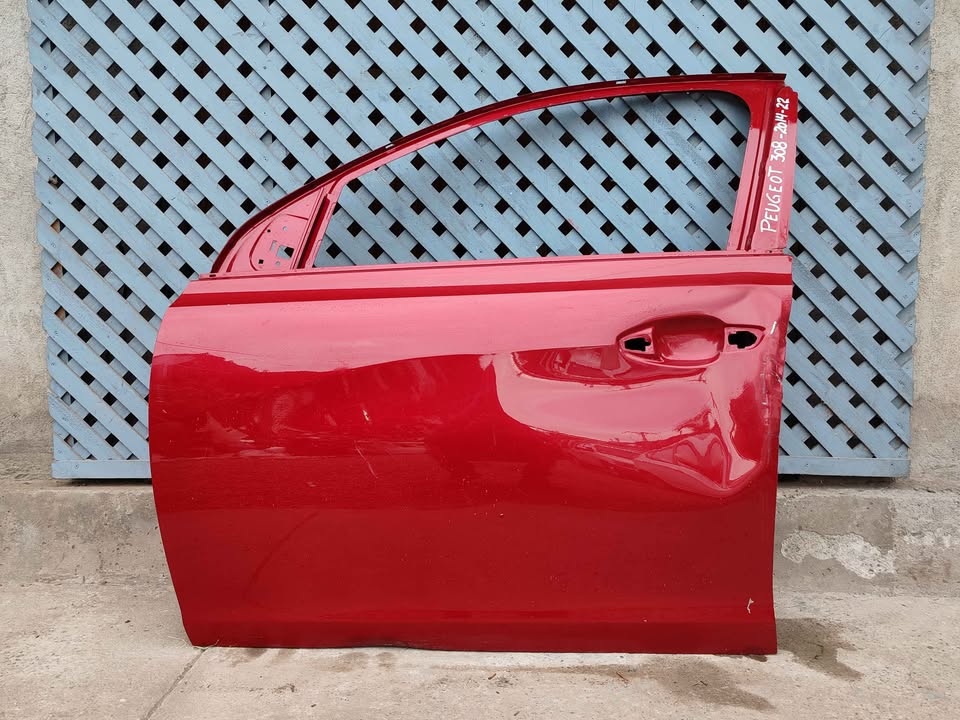 Puerta delantera izquierda Peugeot 308 2014 - 2022