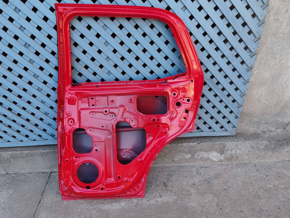 Puerta trasera derecha Toyota Raize 2021 - 2026 - Imagen 8
