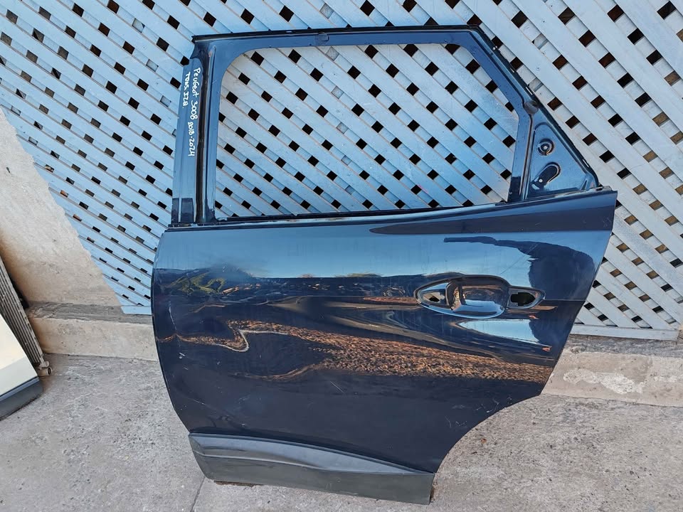 Puerta trasera izquierda Peugeot 3008 2018 - 2024 - Imagen 2