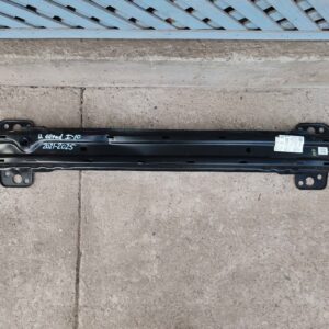 Refuerzo delantero Hyundai Grand i10 2021 - 2025 (II)