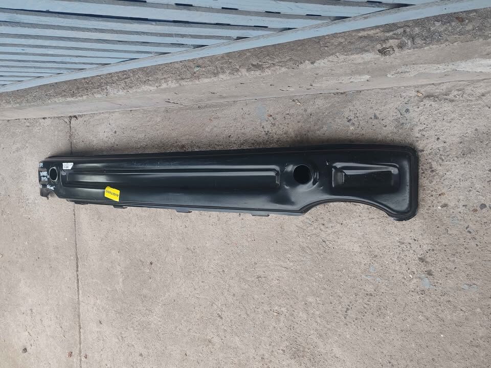 Refuerzo trasero Mahindra XUV500 2013 - 2021 - Imagen 3