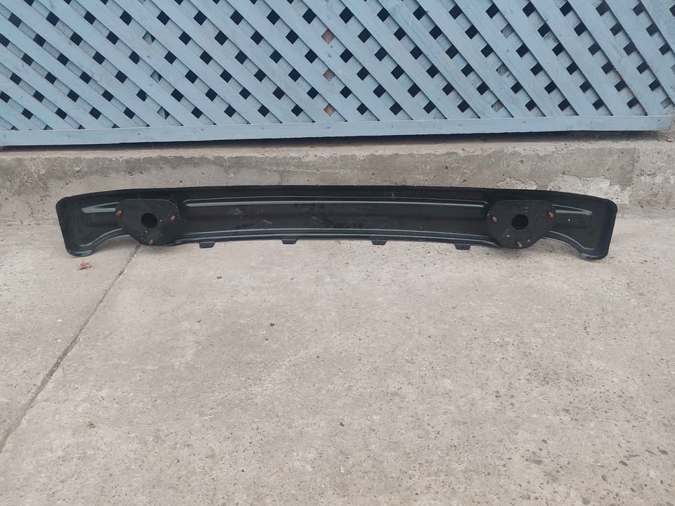 Refuerzo trasero Mahindra XUV500 2013 - 2021 - Imagen 4