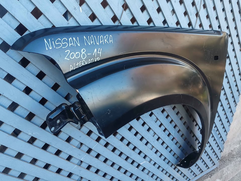 Tapabarro izquierdo Nissan Navara 2008 - 2014 - Imagen 5